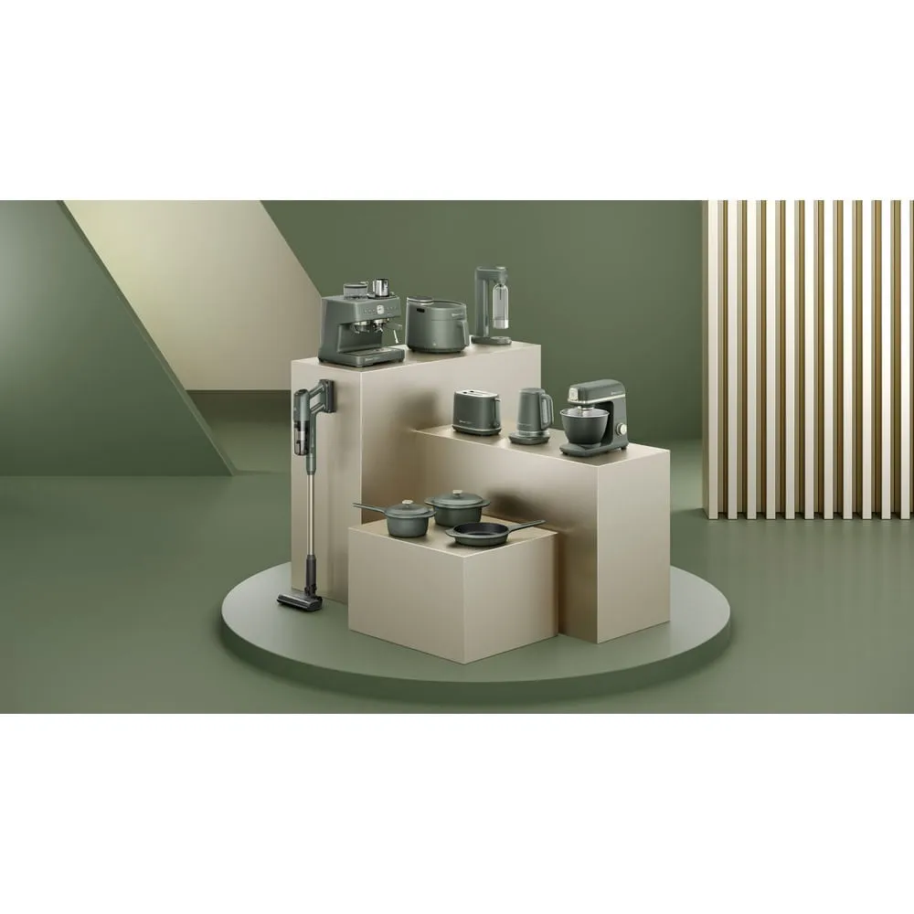 Gaseificador de Água Electrolux Cilindro e Garrafa 1L Verde Linha 100 anos Celebre Frescor (ESM100)