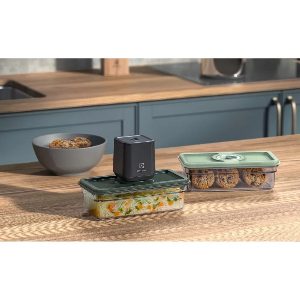 Seladora a Vácuo Portátil Electrolux com 2 Potes Herméticos